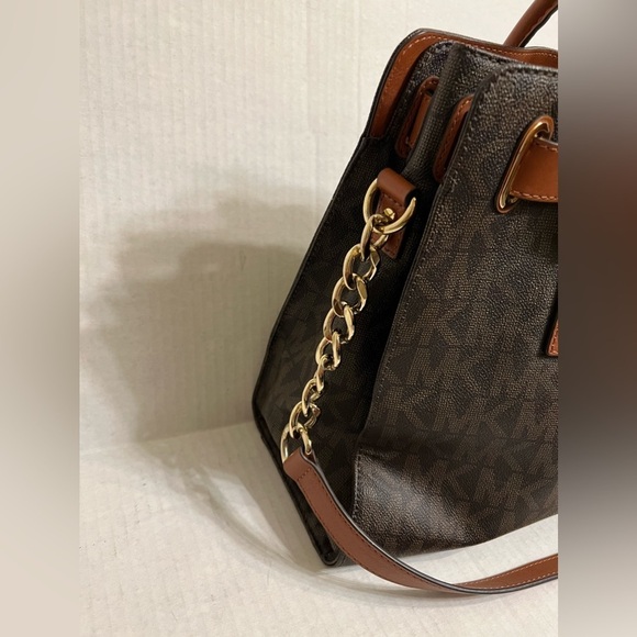 Michael Kors Large Hamilton Bag - Picture 10 of 16